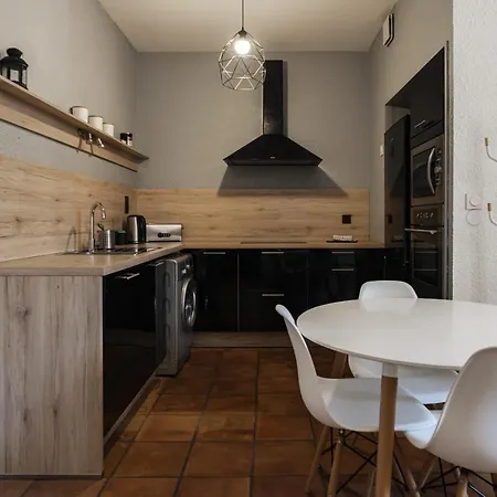 Chez Carca, Au Pied De La Cite 아파트
